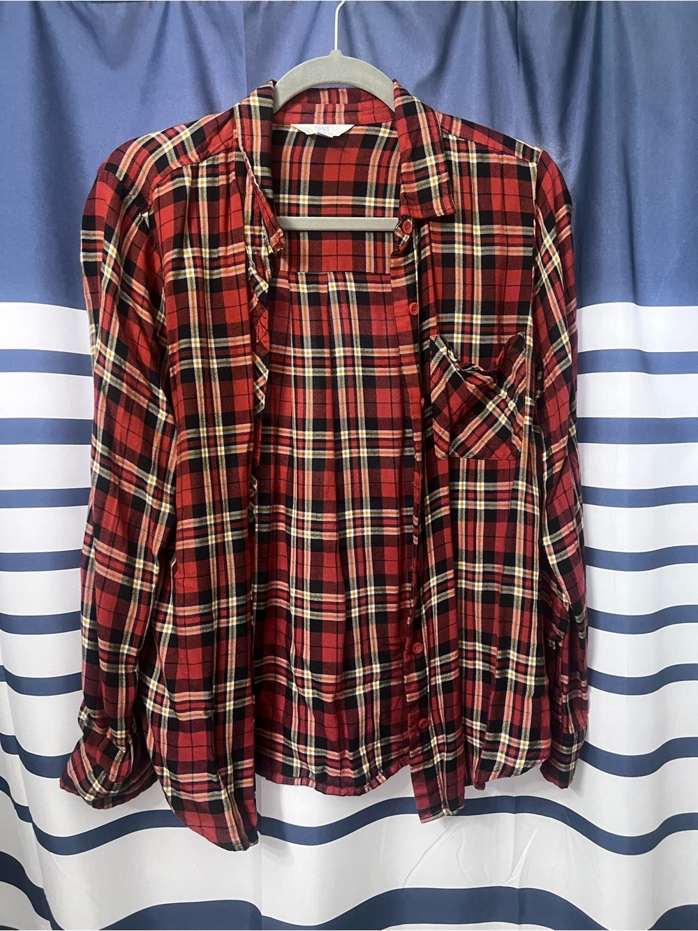 Red Plaid Button-Up Shirt - Classic Flannel Style